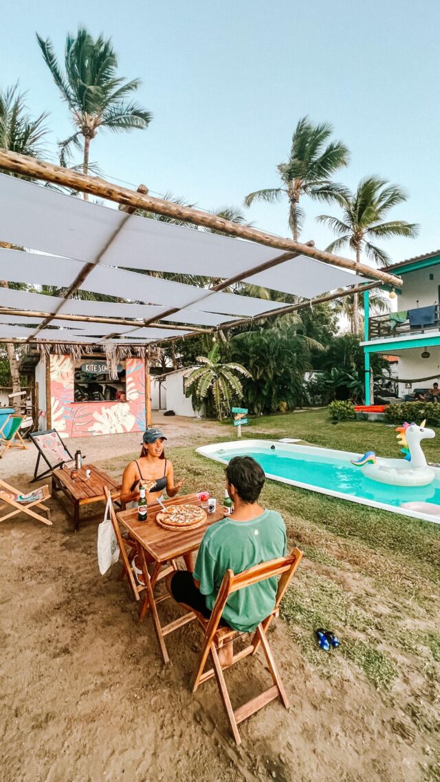 🇧🇷 Acordar e poder desfrutar desse contato intenso com a natureza 🌴 
Quartos privativos em baixo dos coqueiros 🏠 
Quartos compartilhados com vista para o mar 🏄🏽‍♀️ 
Uma cervejinha o um bom drink para adocar o seu relax time depois do velejo 🍺 
A melhor escola de kite do mundo! 
Muitos cantinhos especials para voce curtir com a familia Indiana 🧡

Mais de 10 anos acompanhando nossa TRIBO, faz parte💫

🇬🇧 Wake up and be able to enjoy this intense contact with nature 🌴
Private rooms under the coconut trees 🏡 
Shared rooms with sea view 🏄🏽‍♀️ 
A beer or a good drink to sweeten your relax time after kiting 🍹 
Many special corners for you to enjoy with the Indiana family🧡

More than 10 years accompanying our TRIBE, be part of it 💫

🎥 🤴 @julicruz8 
#indianakitehostel #hostelworld #kitesurfingworld #letskitesurf #cumbucopraia #brasil
